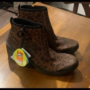 Bzees Leopard Boots